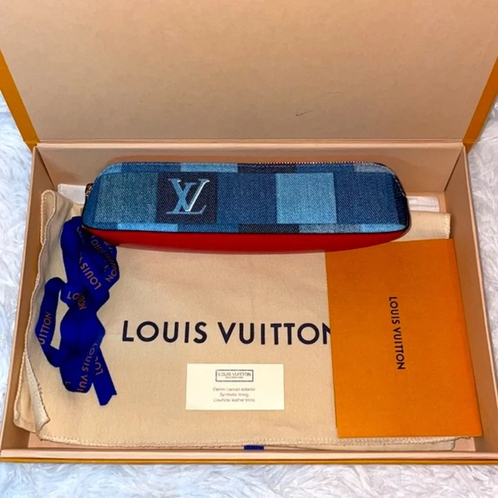 New Louis Vuitton Limited Edition Damier Denim Mono Patchwork Elizabeth Pouch